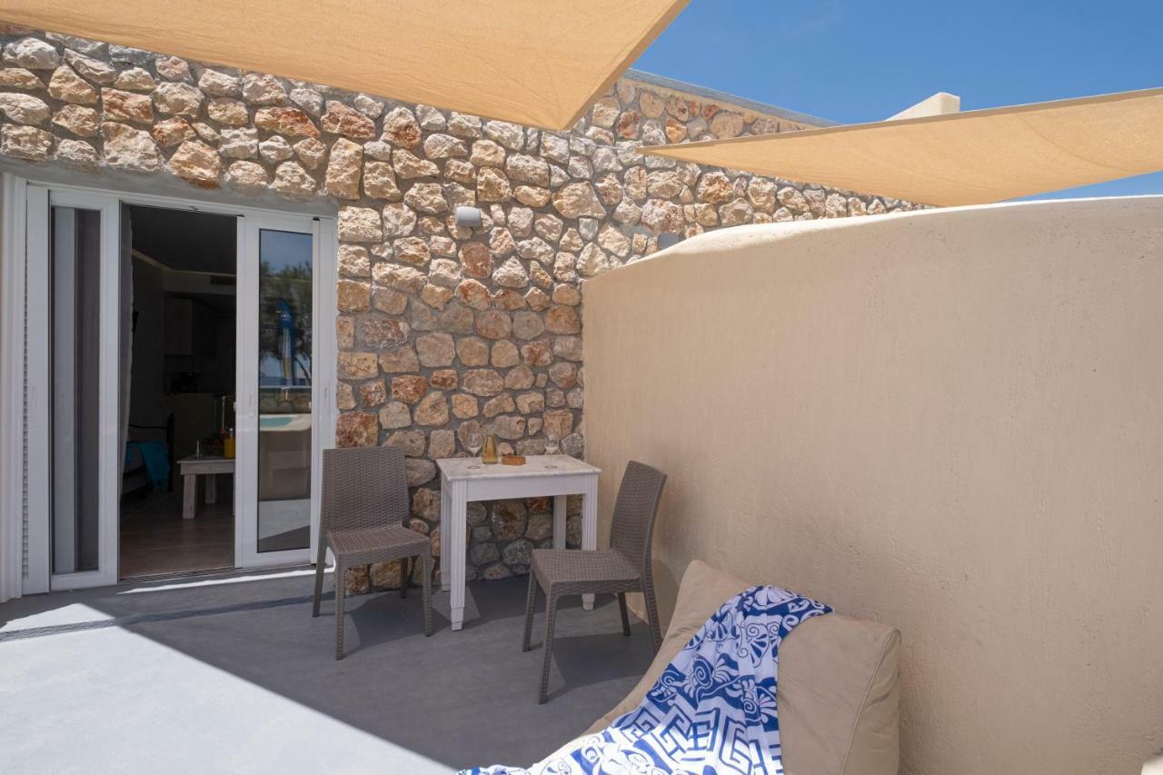 Cyclops Beach Apartments Perivolos  Extérieur photo